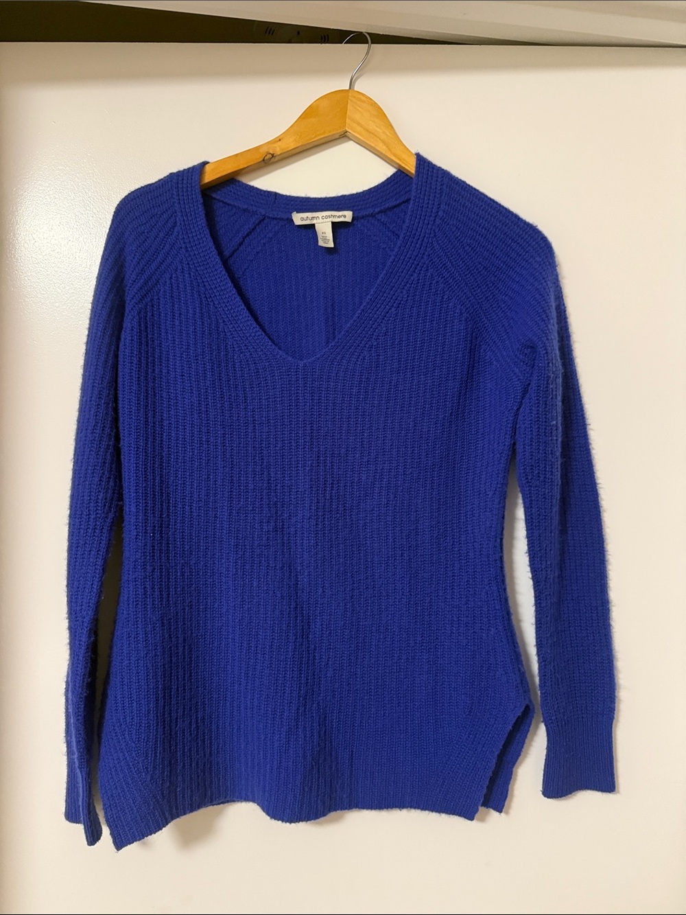 Autumn Cashmere Women's V-Neck Sweater in Cobalt Blue